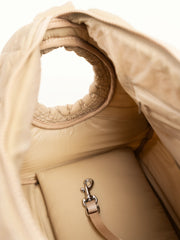 close-up-of-kamamuta-pinecone-pet-carrier-dog-peek-opening-and-inner-cushion