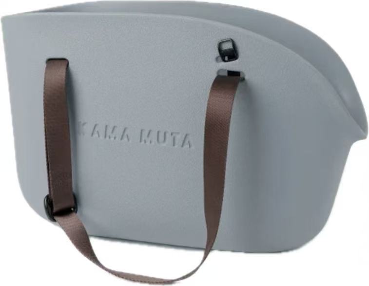 MTR Launches Pet-Friendly Carriages: How to Prepare with the Perfect Dog and Cat Outing Backpack