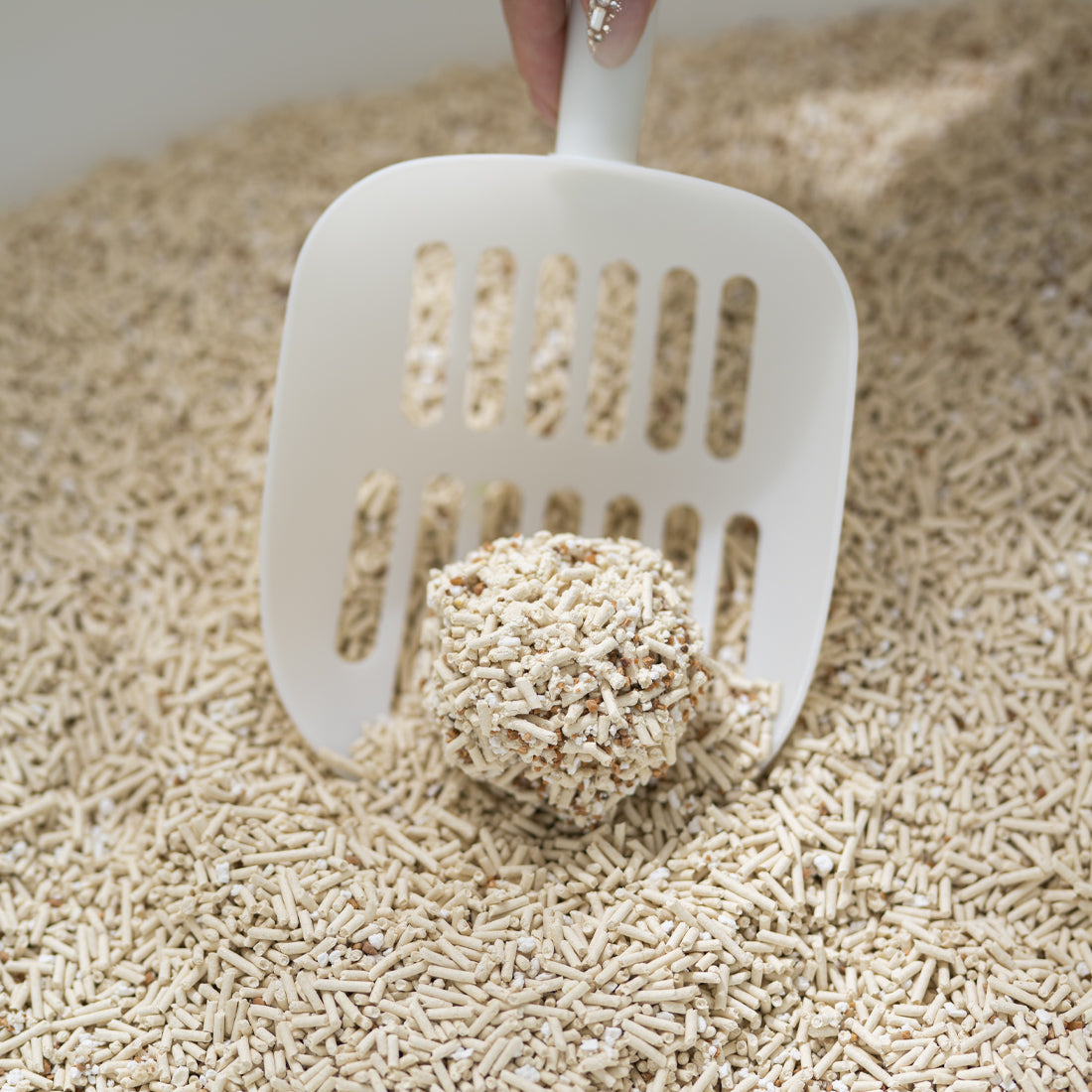 Natural Cat Litter with Long-Lasting Fragrance – Tofu, Walnut & Cassava Formula Kamamuta