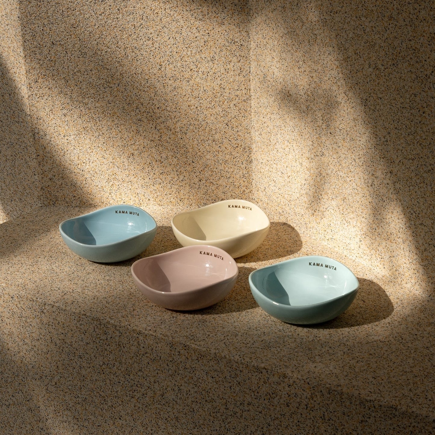 Puppy Dog Bowl for Small Dogs – Anti-Bacterial Ceramic Design Kamamuta