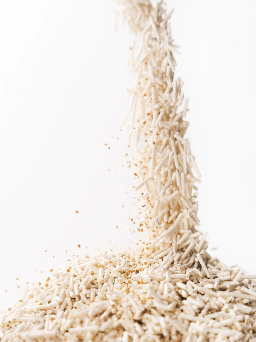 close-up-of-kamamuta-tofu-cat-litter-pouring-with-clear-granular-texture